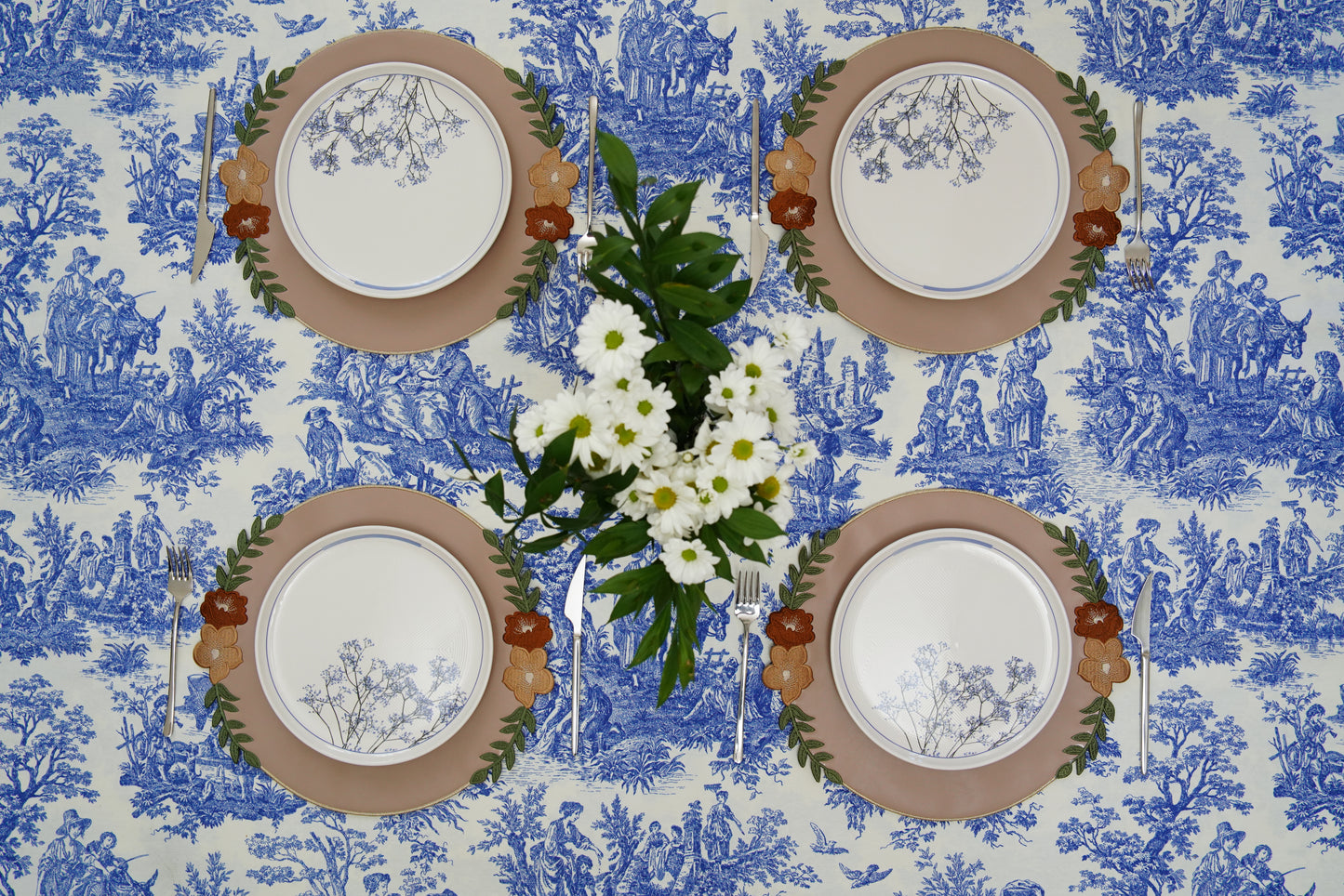 JASMINE BEIGE FAUX LEATHER PLACEMAT