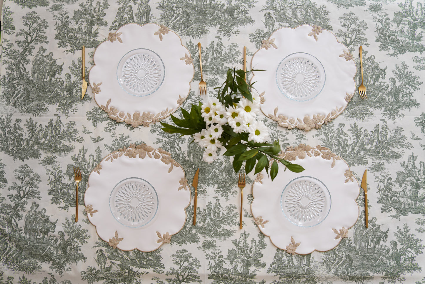 LOTUS WHITE GOLD FAUX LEATHER PLACEMATS