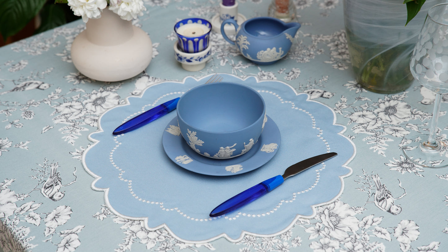 HARMONY BLUE WHITE TRIM FABRIC PLACEMAT