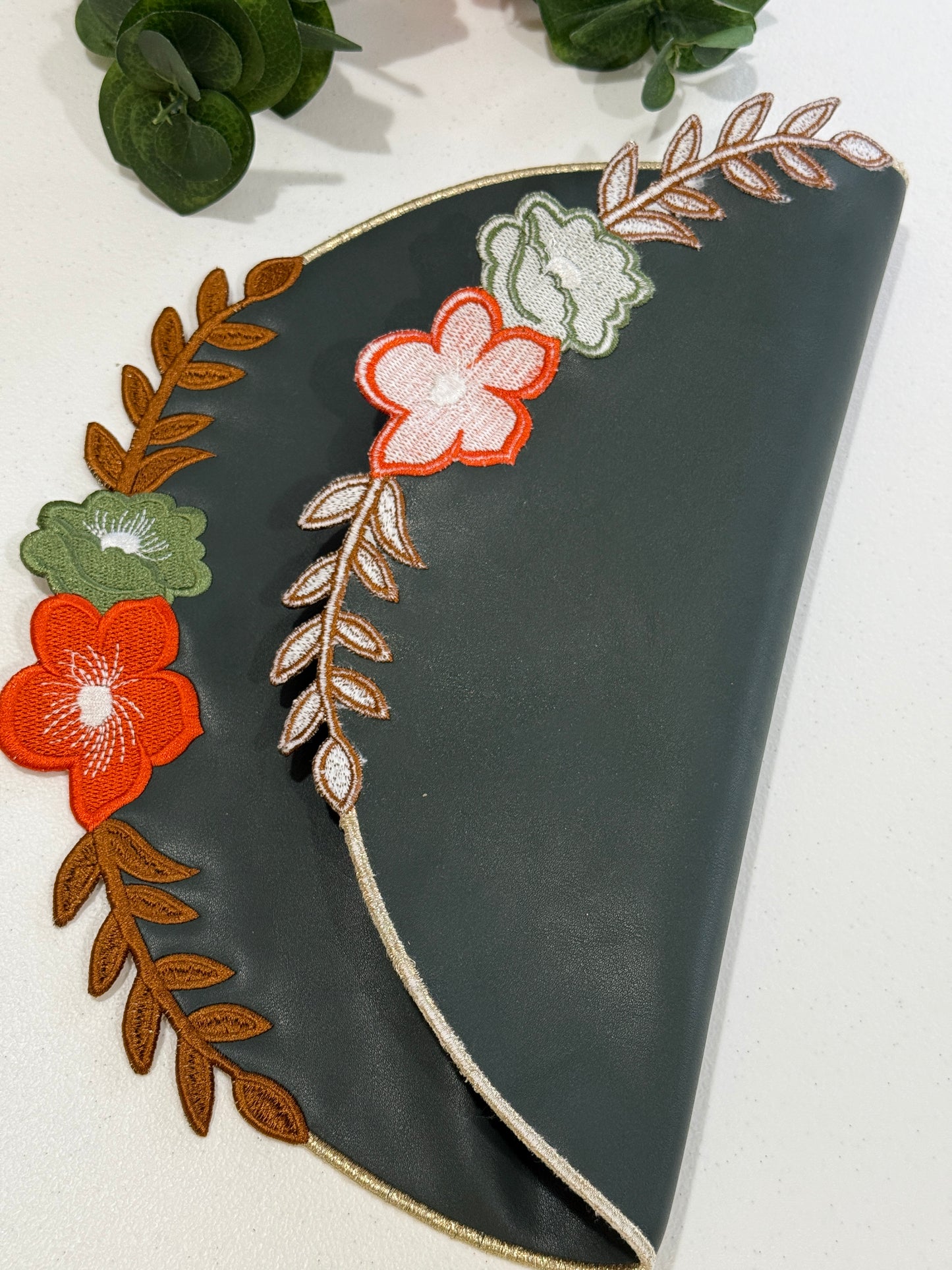 JASMINE DARK GREEN FAUX LEATHER PLACEMAT