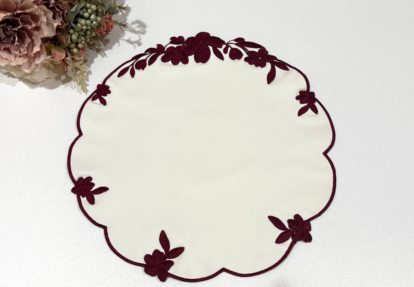 LOTUS WHITE BURGUNDRY FAUX LEATHER PLACEMATS