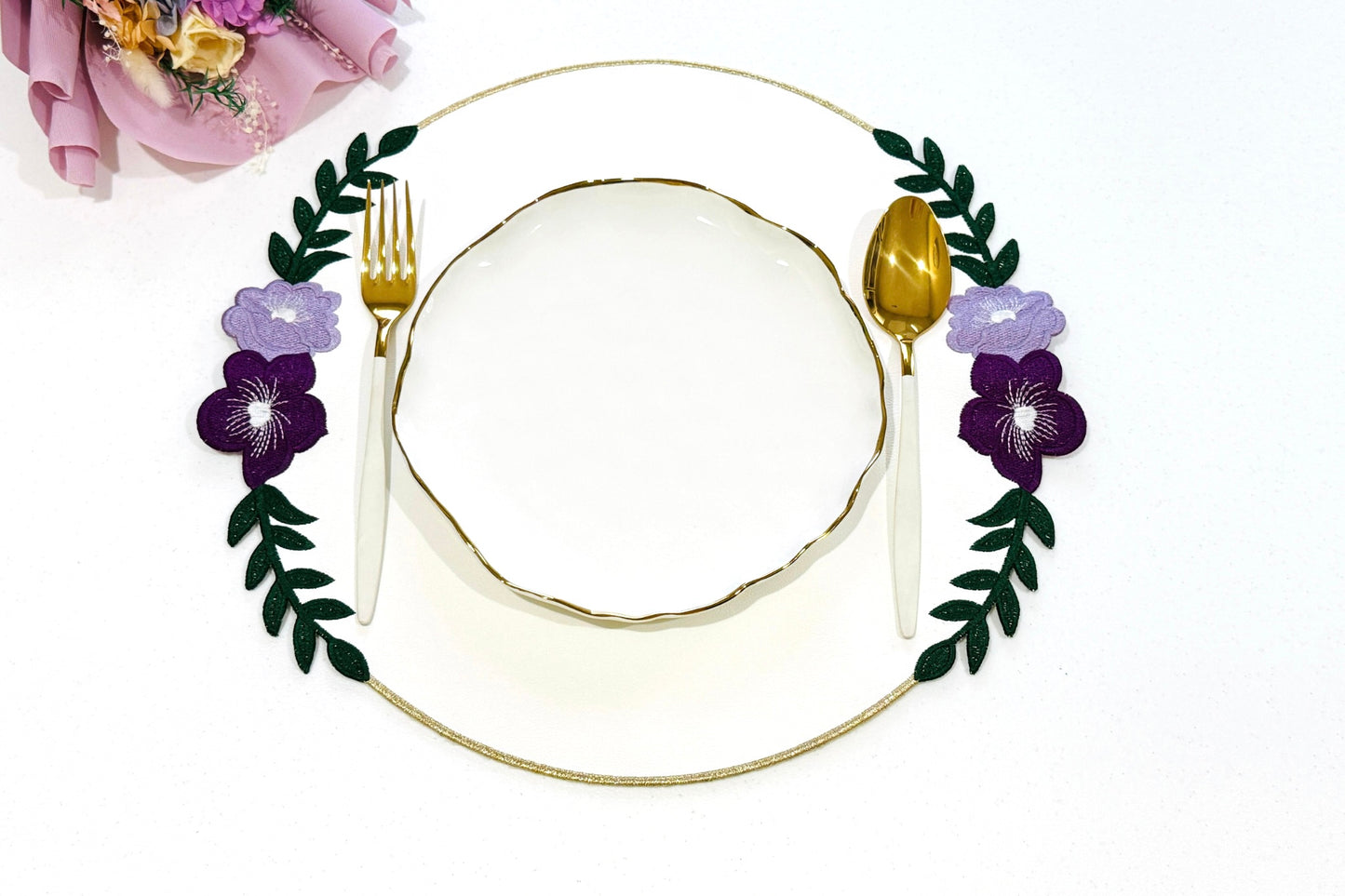 JASMINE WHITE FAUX LEATHER PLACEMAT