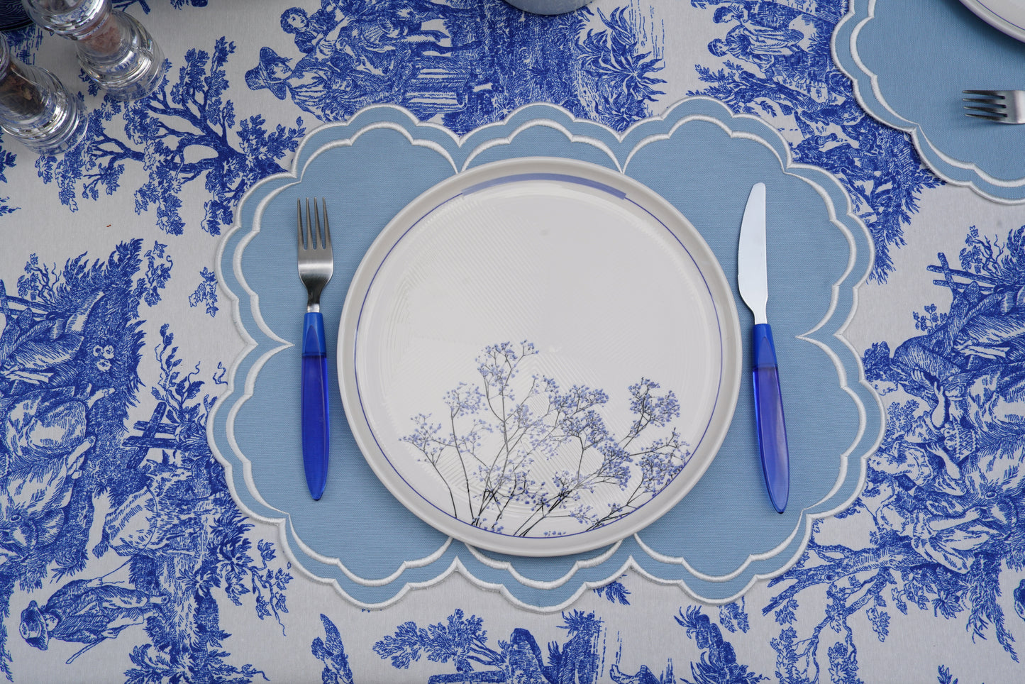 AQUELLE BABY BLUE WHITE TRIM FABRIC PLACEMAT