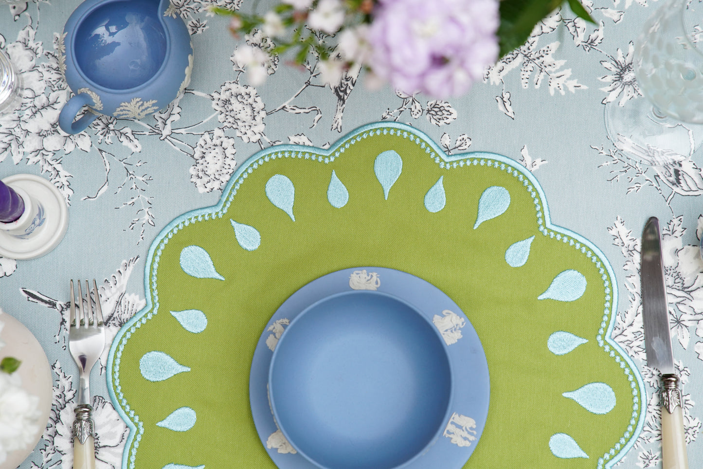 DROPLET GREEN BLUE TRIM FABRIC PLACEMAT