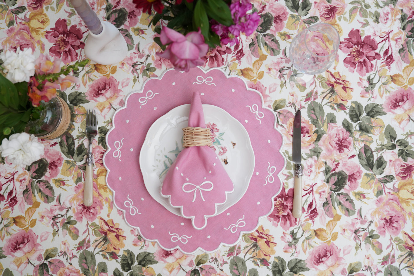 RIBBIA PINK WHITE TRIM FABRIC PLACEMAT NAPKIN SET