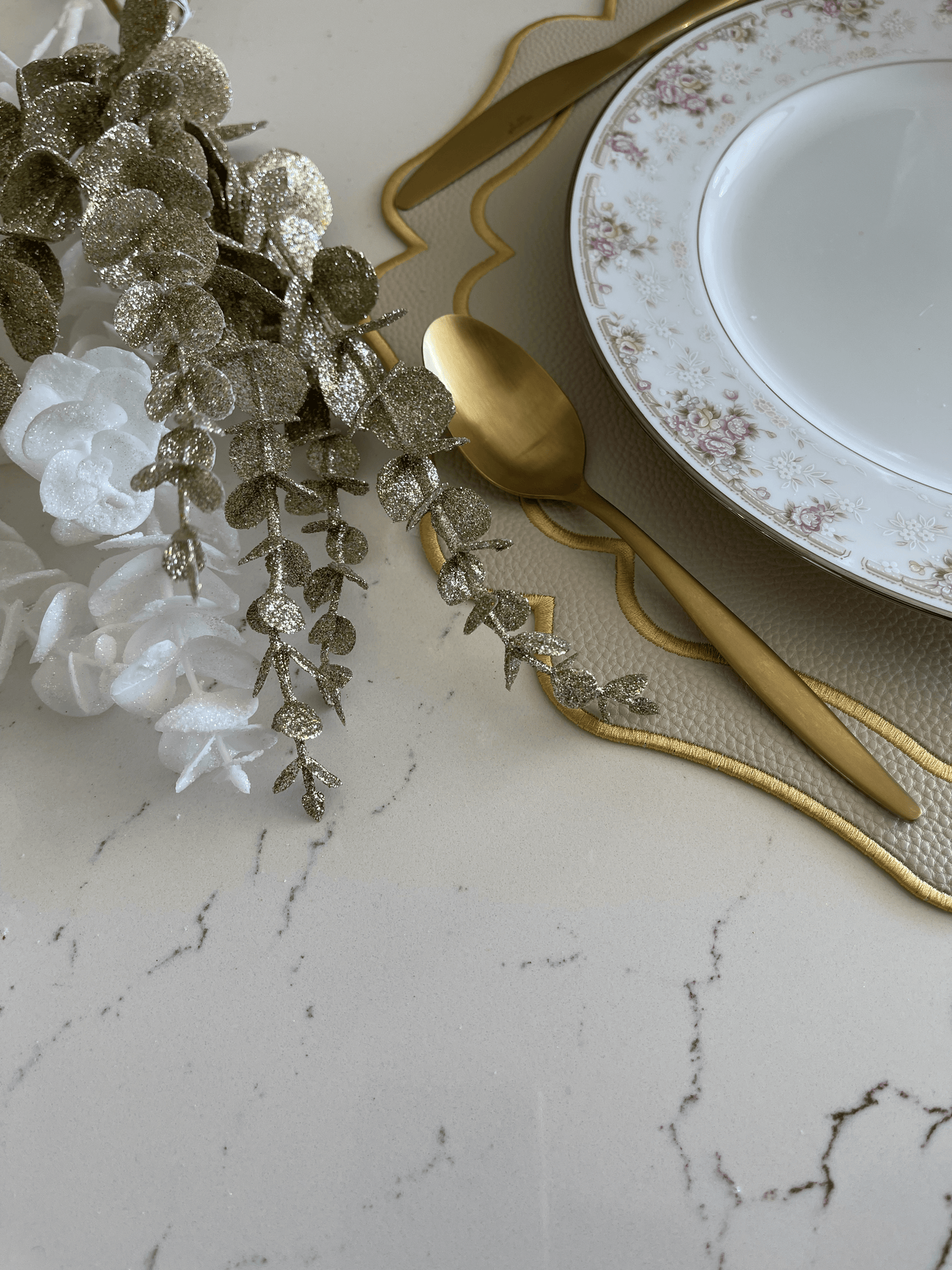 VISTA CREAM FAUX LEATHER PLACEMAT