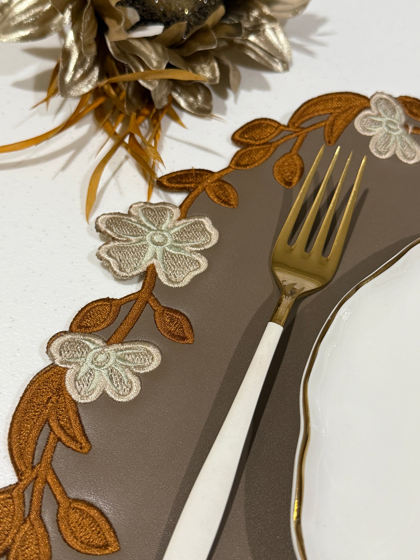 UNITY BROWN FAUX LEATHER PLACEMAT