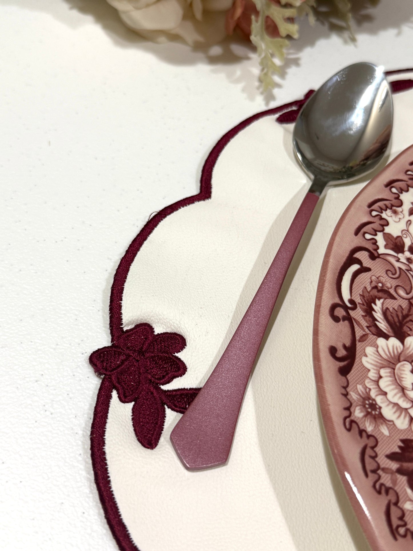 LOTUS WHITE BURGUNDRY FAUX LEATHER PLACEMATS