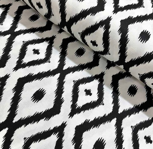SOLANA BLACK & WHITE RECTANGLE TABLECLOTH