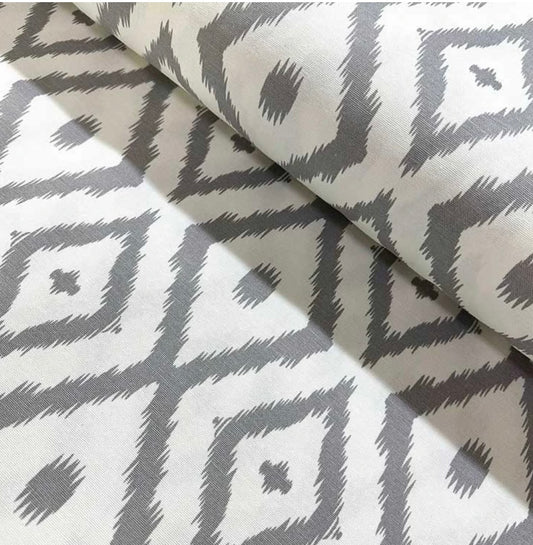 SOLANA GRAY & WHITE RECTANGLE TABLECLOTH