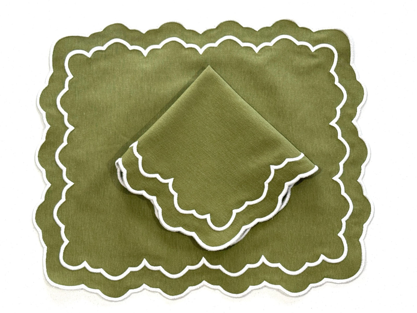 ELARA GREEN WHITE FABRIC PLACEMAT NAPKIN SET (SET OF 4)